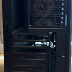 パソコンのケースの画像