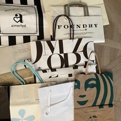 中古 紙袋  14枚
  サイズ中~小 の画像