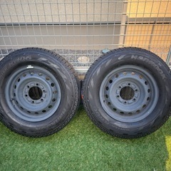 ハイエース　スタッドレス　バリ溝の画像