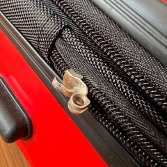 鍵付きスーツケースの画像