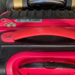 🌟土日のみ営業中🌟Mサイズ　キャリーケース　1点1,000円の画像