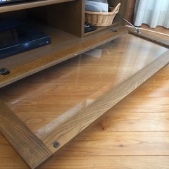 木製テレビボードの画像