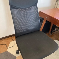 【お譲先決定】ニトリ　デスクチェア　オフィスチェア メッシュ　椅子の画像