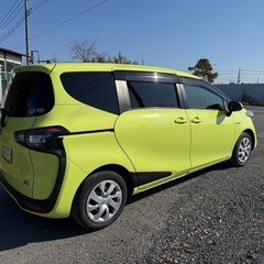 平成29年　トヨタシエンタハイブリッド　93,730km 車検　８年／9月の画像