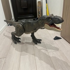 大きい恐竜のおもちゃの画像
