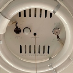 すぐに使える照明(蛍光灯付き)の画像