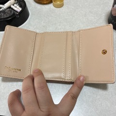 ドラえもん三つ折り財布
の画像