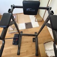 ぶら下がり健康器（懸垂、チンニングスタンド）の画像