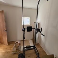 ぶら下がり健康器（懸垂、チンニングスタンド）の画像