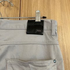 ZARA     パンツ
の画像