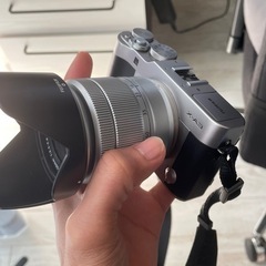 富士フイルム XA3 カメラとレンズの画像