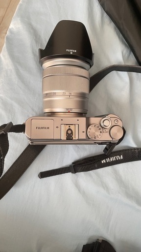 富士フイルム XA3 カメラとレンズ