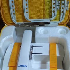 【手渡し限定】(訳アリ) JUKI 高性能ミシン ジュレーブ HZL-010S(希少な後期型)＆専用刺繍機EM3(枠 大/中) ※おまけ刺繍カード(16MB 約100柄入)の画像