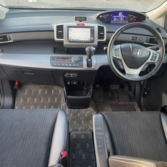 本日限定価格！破格提供！200,000円ジャストセレクション！ハイブリッド　車検8年１１月の画像