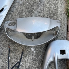 ライブディオzx  純正カウル
の画像