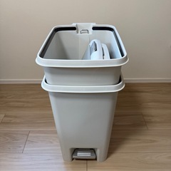 ニトリ 30Lゴミ箱　2セットの画像
