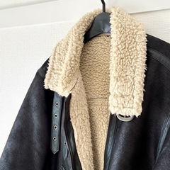 Ungrid フェイクムートンボアブルゾン　ブラック　Sの画像