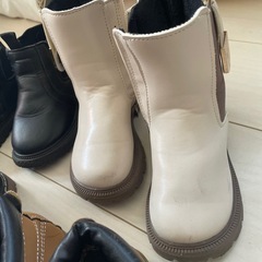 子供 ブーツの画像