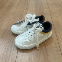 新品Zara kidsシューズ・お昼寝布団カバー
 の画像