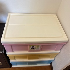 衣装ケースの画像