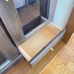 カップボード　食器棚の画像