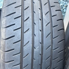 ホイール付きノーマルタイヤ4本セット225/60r17の画像