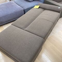 A-565★ジモティ割引あり★【リユースのサカイ野々市店】ソファー2人掛け 茶　(幅)130×(奥行き)77×(高さ)72cm ※クリーニング済みの画像