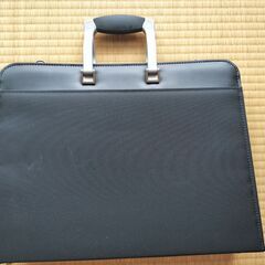 ビジネスバッグの画像