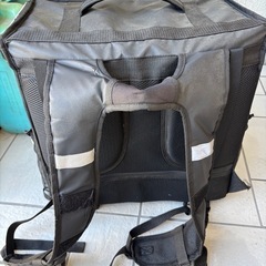 Uber eats配達用バックの画像