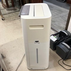 O 2511-364 SHARPプラズマクラスター空気清浄機　2020年製　通電確認済み　キズ汚れ有りの画像