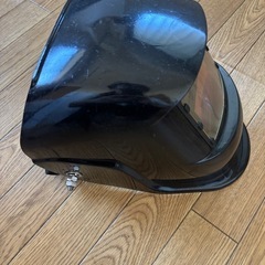 溶接　ヘルメットの画像