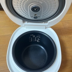 YAMADA　マイコンジャー炊飯器　YRC-M05H1 2021年製の画像