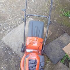 芝刈り機　草刈機　エンジン　ハスクバーナー　lc140sp ロータリーモア　未使用の画像