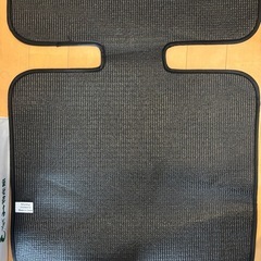 🌟3日使用‎美品🌟ベビザラス限定 チャイルドシート保護マット 定価2,639円の画像