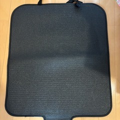 🌟3日使用‎美品🌟ベビザラス限定 チャイルドシート保護マット 定価2,639円の画像