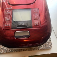 Panasonic IHジャー 炊飯器❗️ レッド&ブラウンカラー の画像