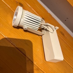 LED 照明器具　暖色　ダクトレールの画像