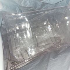 【無料】クリアプラスチックディスプレイスタンド 約20個の画像