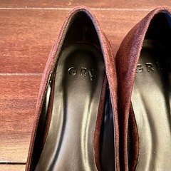 低反発スエードローヒールパンプス[zr642]の画像