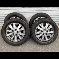 セレナ　純正タイヤ　純正アルミの画像