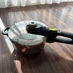 ティファール　圧力鍋　セキュアネオの画像