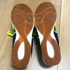 Umblo 屋内用フットサルシューズ 28.0cmの画像
