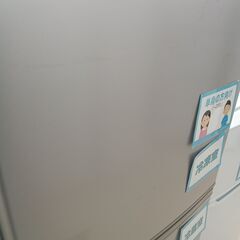 リユースのサカイ栃木店★ジモティ割あり★ AQUA 冷蔵庫 AQR-141 140L 18年製 動作確認／クリーニング済み TC11591の画像