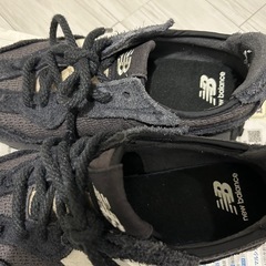 ニューバランス スニーカー U327の画像