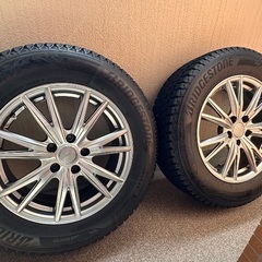 スタッドレスタイヤの画像