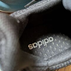 アディダスのスニカー美品です。引き取り限定です。の画像