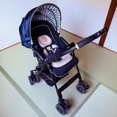 Combi メチャカル ハンディ オート4キャス ベビーカーの画像