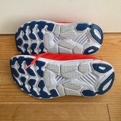 HOKA クリフトン7 ランニングシューズ　27センチの画像