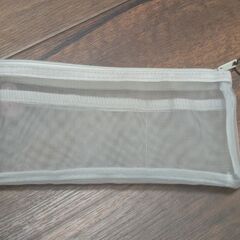 メッシュペンケースの画像