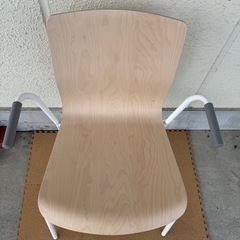 IKEAのおしゃれなチェア（商品番号14485
）の画像